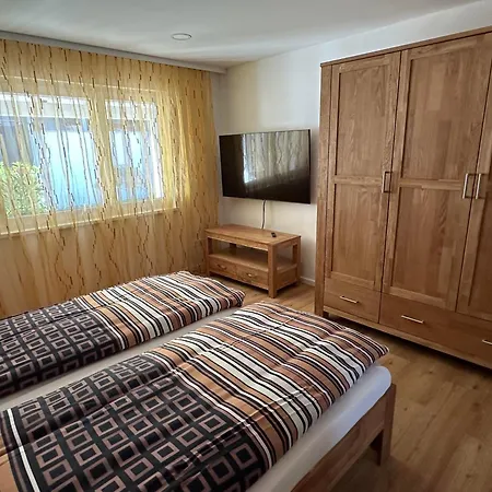 68 Apartman *